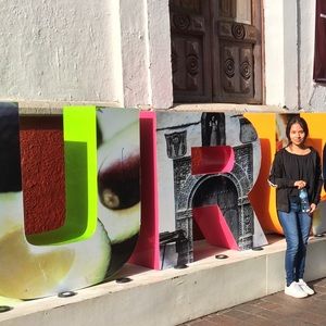 Meet your Posher, Leticia